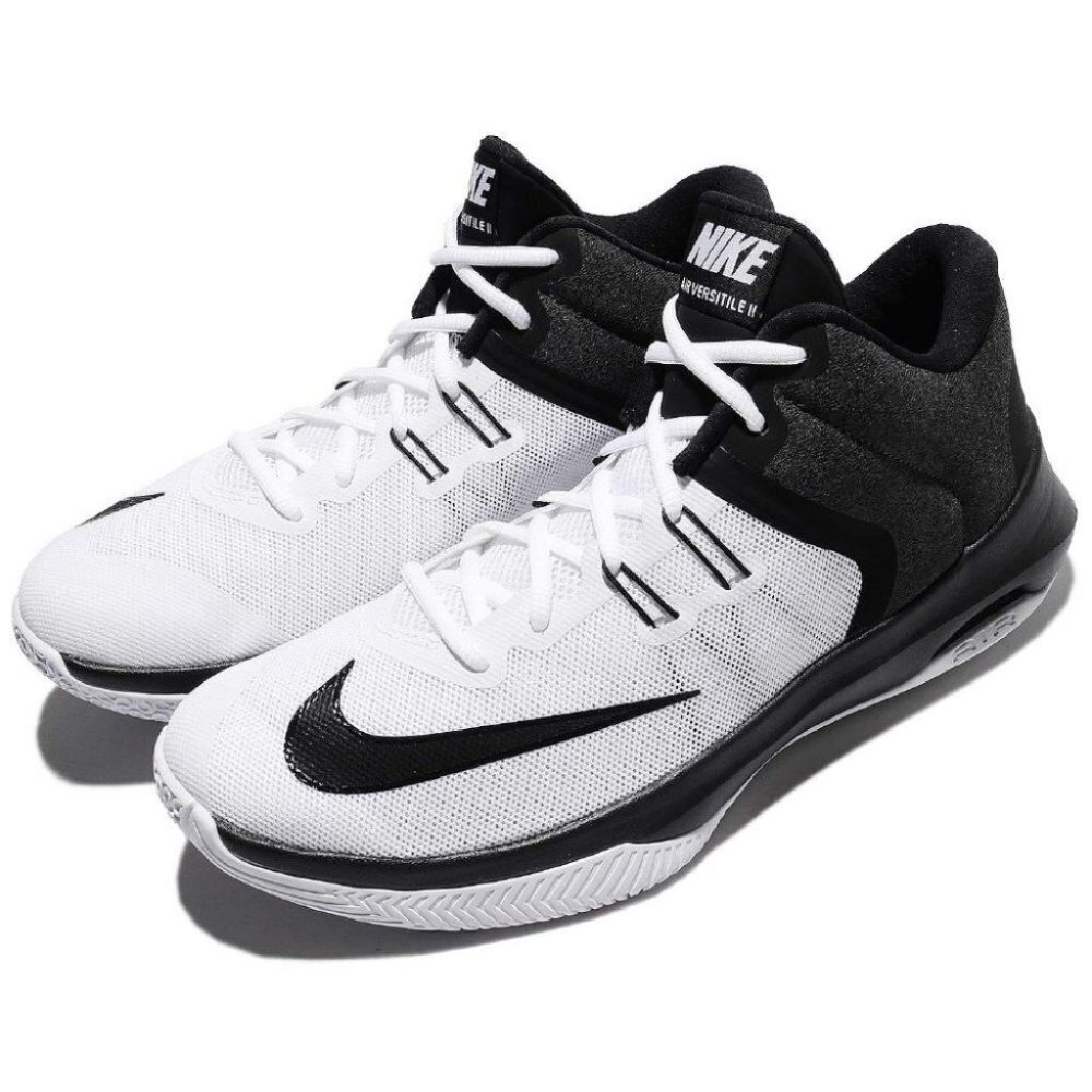 Like New Nike Air  men’s Versatile II white grey